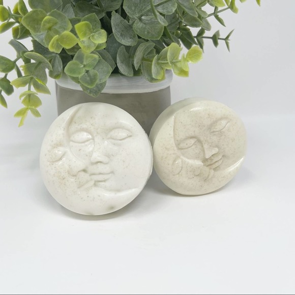 Peace, Love & Soap Co. Organic Herbal Moon Soap - Picture 4 of 10